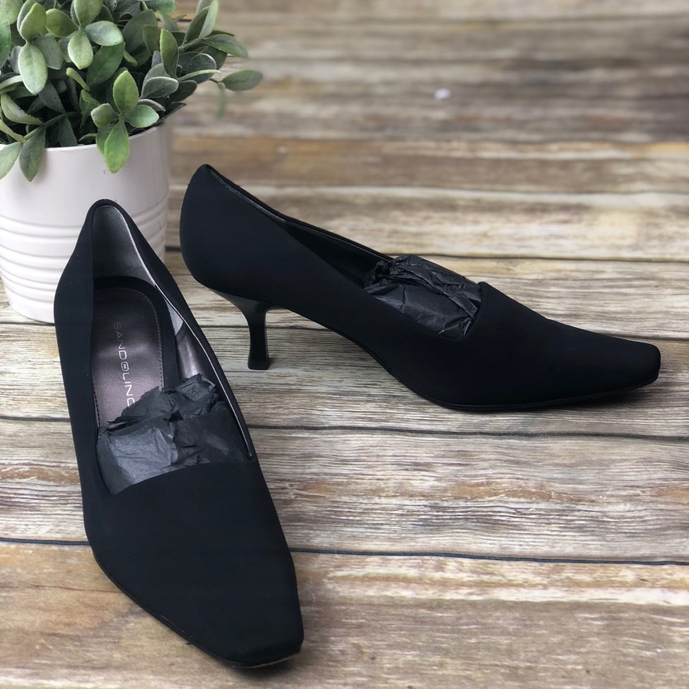 Bandolino Kitten Heel Black Heels Size 8 1/2” M